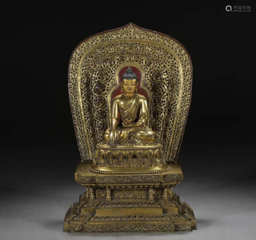 In the Qing Dynasty, the bronze gilded statue of Sakyamuni B...