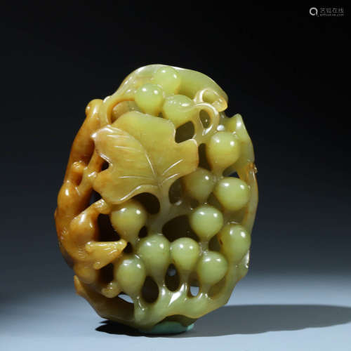 In the Qing Dynasty, Hotan Jade topaz has many children and ...