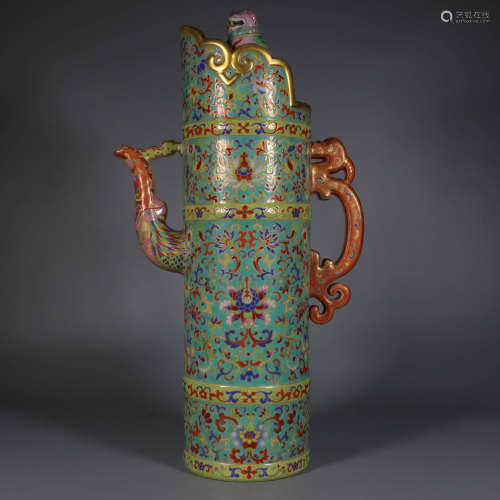 In the Qing Dynasty, the bamboo monk's cap pot with gold wir...