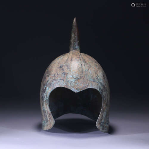 Bronze helmet in ancient China