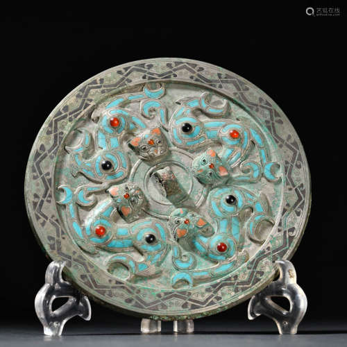 In ancient China, bronze dragon and bronze mirror