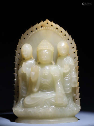 In the Qing Dynasty, Hotan Jade Buddha Statue