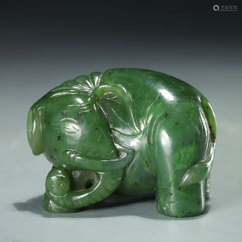 In the Qing Dynasty, Hotan Jade Elephant