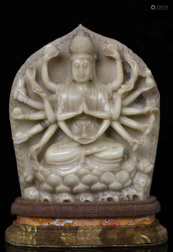 In the Qing Dynasty, the lotus stone Buddha statue of 