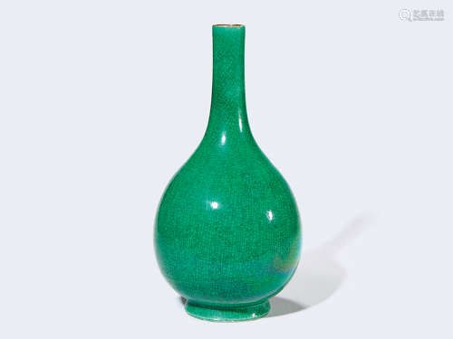 清中期 绿哥釉胆瓶