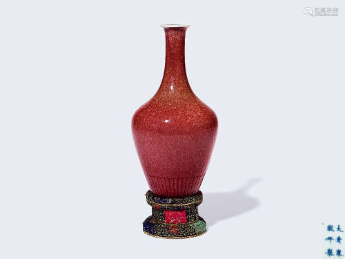 清 豇豆红釉菊瓣瓶