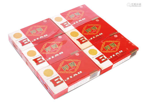 1990年-1996年产山东东阿阿胶（干仓） 6盒