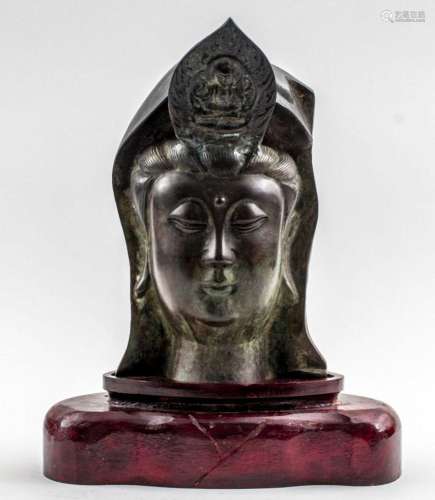 Chinese Guanyin Bodhisattva Bronze Sculpture