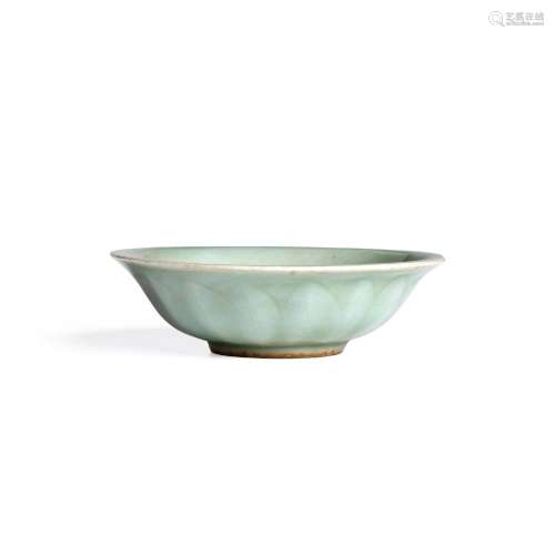 A LONGQUAN CELADON 'LOTUS' SAUCER DISH Southern Song dynasty