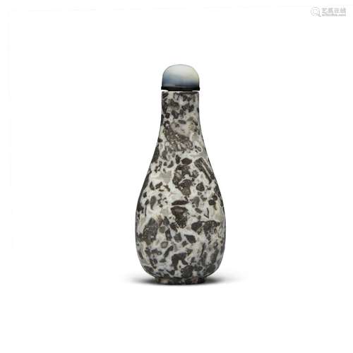 A FOSSILIFEROUS LIMESTONE SNUFF BOTTLE 1750-1860