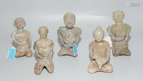 LOT: 25 KLEINE FIGUREN