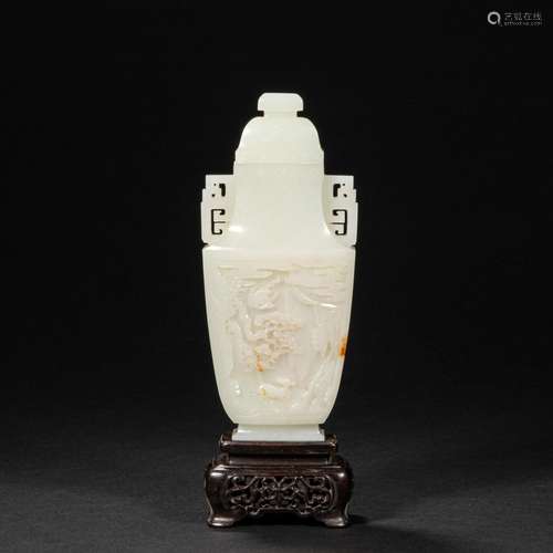 CHINESE QING DYNASTY HETIAN JADE BINAURAL VASE