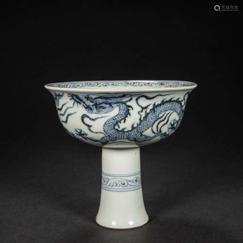 CHINESE  BEFORE MING DYNASTY BLUE AND WHITE TALL FOOT CUP