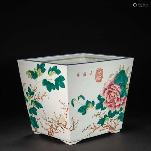 CHINESE PASTEL FLOWER POTS FROM QING DYNASTY