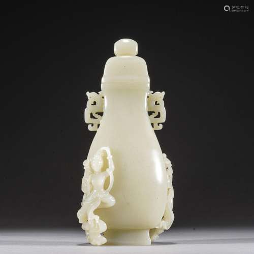 CHINESE QING DYNASTY HETIAN JADE BINAURAL VASE