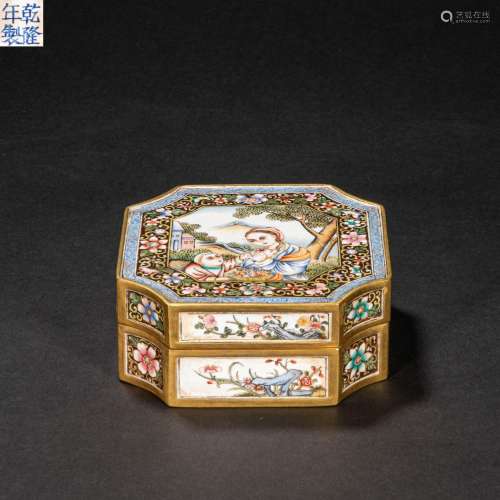 ENAMEL POWDER BOX PAINTED IN QING DYNASTY CHINA