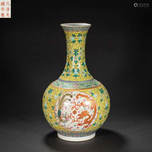 CHINESE PASTEL VASE FROM QING DYNASTY