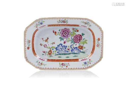 An octagonal serving platter