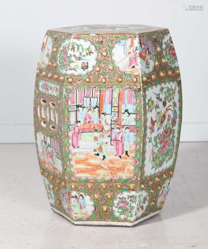 Chinese Enameled Porcelain Garden Stool, Qing Dynasty D1A1