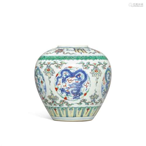 A rare doucai 'dragon' jar, Mark and period of Yongzheng | 清...