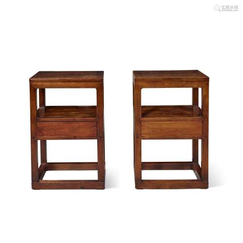 A pair of 'huanghuali' stands (Xiangji), 17th century | 十七...