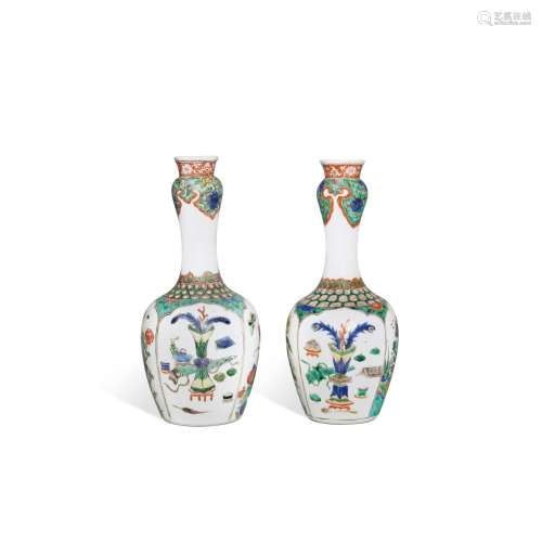 A pair of famille-verte 'Hundred Antiques' bottle vases, Qin...