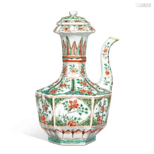 A famille-verte ewer and cover, Qing dynasty, Kangxi period ...