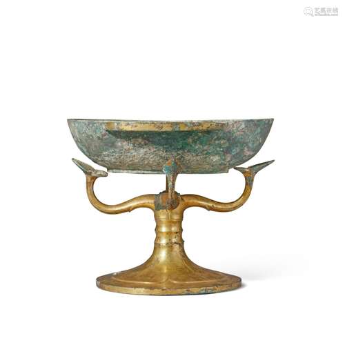 A gilt-bronze stand and ear cup, Western Han dynasty | 西漢 ...