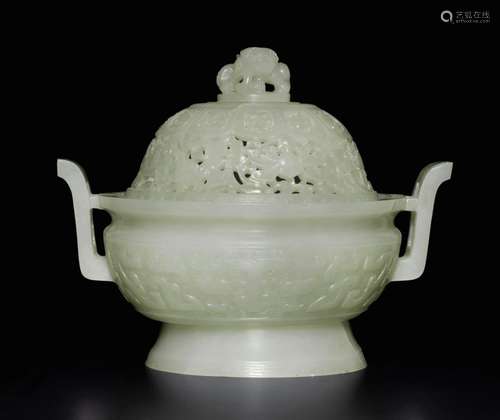 A pale celadon jade censer and cover, Qing dynasty, 18th / 1...