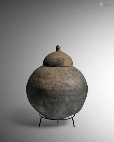 A STONEWARE JAR AND COVER Korean, Three Kingdoms period, Gay...