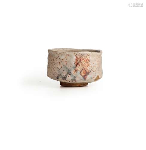 A MINO WARE TEA BOWL, E-SHINO TYPE Taisho (1912-26) or Showa...