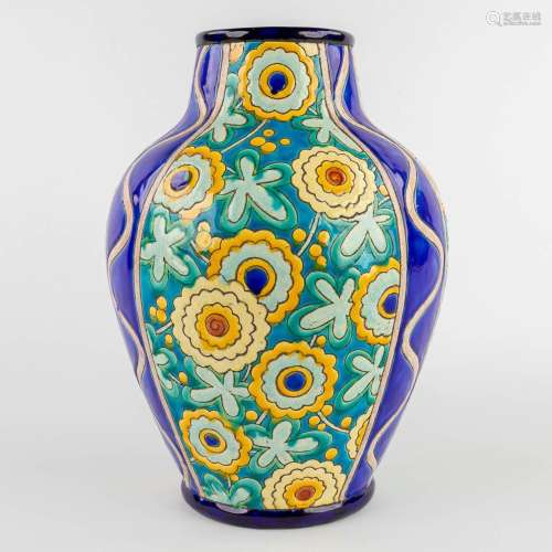 Charles CATTEAU (1880-1966) 'Vase' decor 2810 and model 909....
