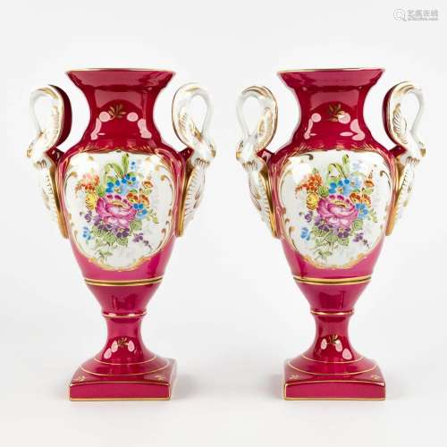 Porcelaine De Couleuve, a pair of vases, Empire style, 20th ...
