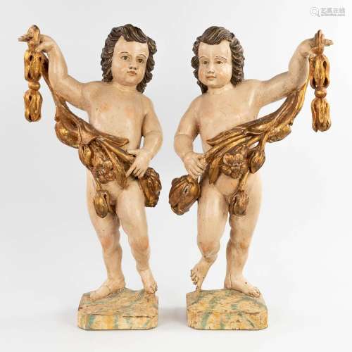 A pair of wood-sculptured angels, polychrome, 18th/19th C. (...