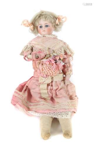 Puppe m. Prachtkleid wohl C.F. Kling, um 1890/1900, Porzella...
