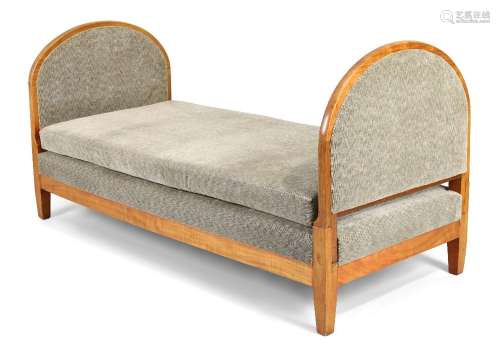 Art Deco<br />
<br />
French adjustable daybed, circa 1930<b...