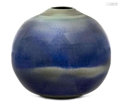 Abdo Nagi (1941-2001)<br />
<br />
Large globular vase, circ...
