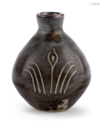 Bernard Leach (1887-1979)<br />
<br />
Small vase with styli...