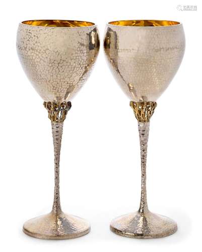 Stuart Devlin (1931-2018)<br />
<br />
Pair of wine goblets,...