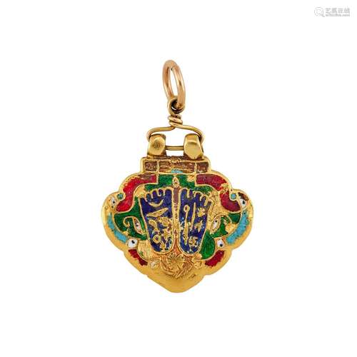 A LATE 19TH CENTURY SRIPADA INDIAN ENAMELLED PENDANT, NATHDW...