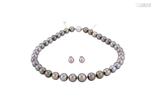 A TAHITIAN CULTURED PEARL NECKLACE AND A PAIR OF CULTURED PE...