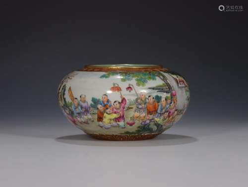 Enamel-painted alum-red and gold-painted bowl with hundreds ...