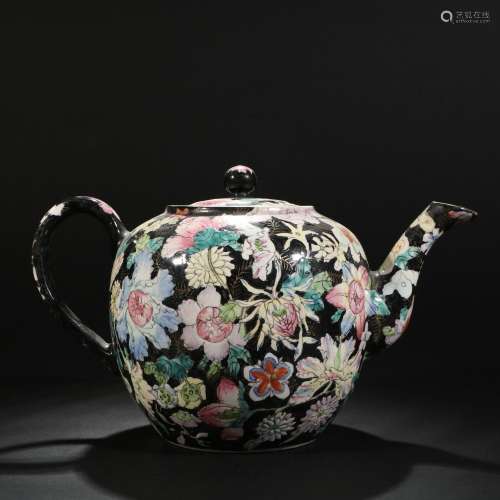 Hundred flowers never fall to the ground teapot