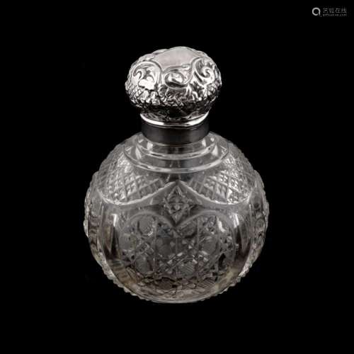 Crystal perfume bottle with silver lid, century.xix