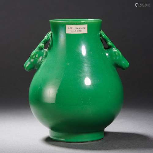 A Green Glaze Zun Vase