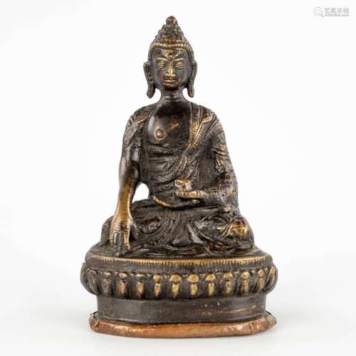 A Chinese bronze Buddah Medicinal Sakyamuni, Tibettan bronze...