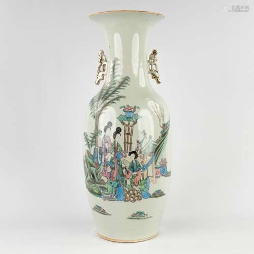 A Chinese vase, decorated with ladies in the garden. 19th/20...