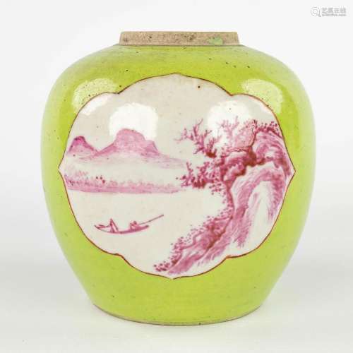 A Chinese jar with landscape decor. 18th/19th C. (H:13 x D:1...