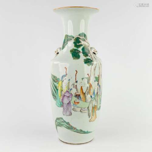 A Chinese vase decorated with wise men, 19th/20th C. (H:57 x...