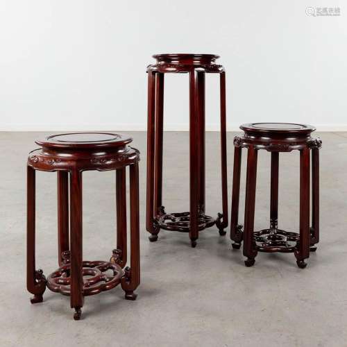 Three Oriental pedestals, sculptured hardwood. 20th C. (H:71...